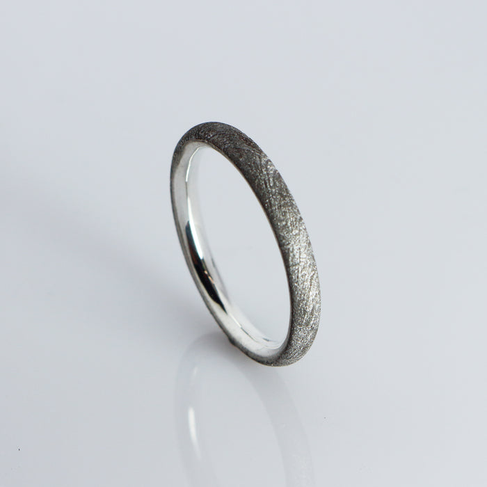 Runder Meteoritenring