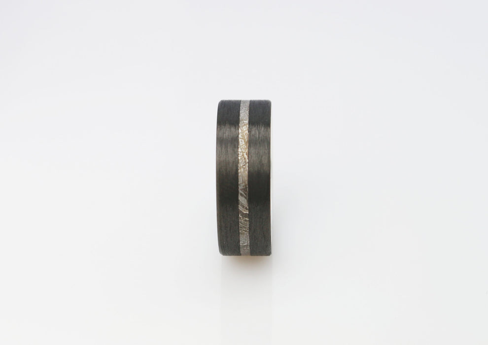 Silberring mit Carbon und Meteoritenstreifen